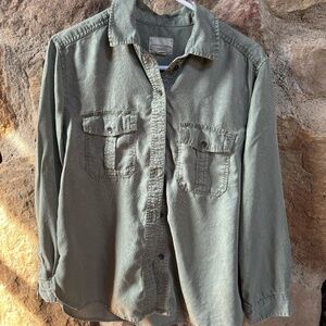 American Eagle Button-up Long Sleeve